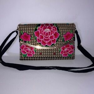 Floral Embroidered Clutch with Removable Strap 7”‎ x 10”